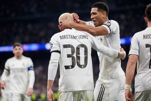 Franco Mastantuono of Real Madrid CF celebrates after scoring a goal with Jude Bellingham of Real Madrid CF Real Madrid v AS Monaco, UEFA Champions League, Group Stage, Football, Estadio Bernabeu, Madrid, Spain - 20 Jan 2026Madrid Estadio Bernabeu Spain EDITORIAL USE ONLY No use with unauthorised audio, video, data, fixture lists, club league logos or live services. Online in-match use limited to 120 images, no video emulation. No use in betting, games or single club league player publications. Copyright: xRubenxAlbarran Shutterstockx 16374322cb