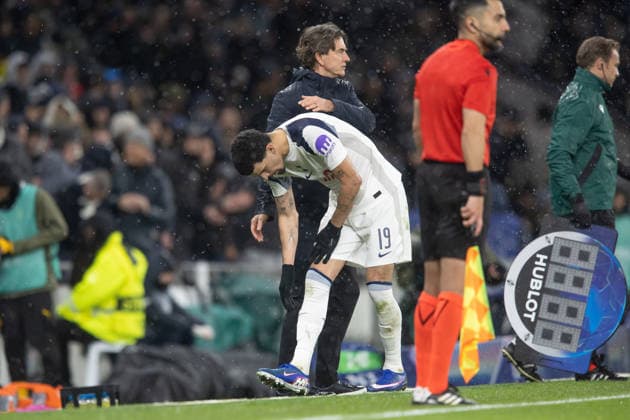 Tottenham Hotspur v Borussia Dortmund, UEFA Champions League, Group Stage, Football, Tottenham Hotspur Stadium, London, UK - 20 Jan 2026 Dominic Solanke of Tottenham Hotspur embraces Tottenham Hotspur Head Coach Thomas Frank when he is subbed off London Tottenham Hotspur Stadium Tottenham GBR, UK NEWSPAPERS OUT Copyright: xEllixBirchx