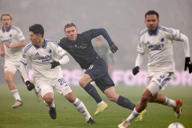 F.C. Copenhagen v SSC Napoli - UEFA Champions League 2025 26 League Phase MD7 Rasmus Hojlund of Napoli plays during the UEFA Champions League 2025 26 League Phase MD7 match between F.C. Copenhagen and SSC Napoli at Parken Stadium in Copenhagen, Denmark, on January 20, 2026 Copenaghen Denmark Italy  Copyright: xCiroxDexLucax originalFilename:deluca-fccopenh260120_npKNK.jpg