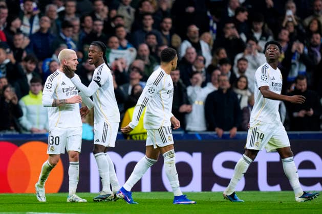 ESP: Real Madrid v AS Monaco. UEFA Champions League. Matchday 7 Franco Mastantuono of Real Madrid CF celebrates with his teammates after scoring the 3-0 during the UEFA Champions League match, between Real Madrid and AS Monaco, Matchday 7, played at Santiago Bernabeu Stadium on January 20, 2026 in Madrid, Spain. kpng Copyright: xCesarxCebollax xPRESSINx PS_260120_RMA_MON_2526_050