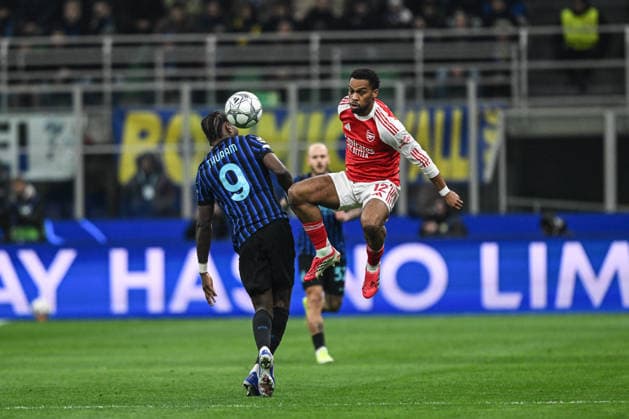 FC Internazionale Milano v Arsenal FC - UEFA Champions League 2025 26 League Phase MD7 Jurrien Timber of Arsenal FC and Marcus Thuram of FC Inter are in action during the UEFA Champions League stage match Phase MD7 between Inter FC Internazionale and Arsenal FC, in Milan, Italy, on January 20, 2026, at Giuseppe Meazza San Siro stadium Milano Italy  Copyright: xTizianoxBallabiox originalFilename:ballabio-interfci260120_npCSn.jpg