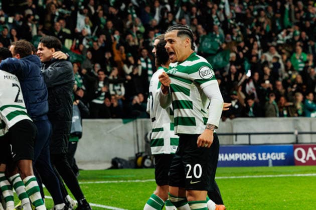 Maximiliano Araujo seen celebrating after goal during UEFA Champions League game between teams of Sporting CP and Paris Saint-Germain at Estadio Jose Alvalade (Maciej Rogowski Ball Raw Images) Lisbon Estadio Jose Alvalade Portugal Copyright: xMaciejxRogowskix maciejrogwski_sporting_psg_2526-10