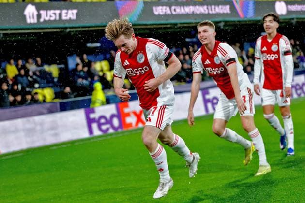 VILLARREAL , 20- 01-2026 , Estadio de la Ceramica, Season 2025 2026, UEFA Champions League match between Villarreal and Ajax. Picture shows Ajax player Oliver Edvardsen scores the 1-2 and celebrates Villarreal - Ajax  x200958068x Copyright: