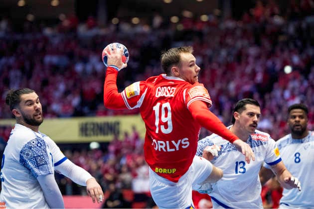 European Men s Handball Championship Denmark Portugal Denmark s Mathias Gidsel in action with Portugal s Luis Frade and Salvador Salvador Salvador during the men s handball match between Denmark and Portugal in EHF Euro 2026 group B at Jyske Bank Boxen in Herning on Tuesday, January 20, 2026 Photo Bo Amstrup Ritzau Scanpix , Herning Denmark Mors  Copyright: BoxAmrstrupx xRitzauxScanpix BoxAmstrupx spdk20260120-231027-L
