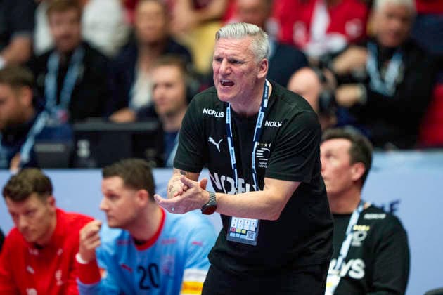 Men s Handball European Championship Denmark Portugal Denmark s national coach Nikolaj Jacobsen reacts during the men s handball match between Denmark and Portugal in EHF Euro 2026 group B at Jyske Bank Boxen in Herning on Tuesday, January 20, 2026 Photo Bo Amstrup Ritzau Scanpix , Herning Denmark Mors  Copyright: BoxAmrstrupx xRitzauxScanpix BoxAmstrupx spdk20260120-224420-L