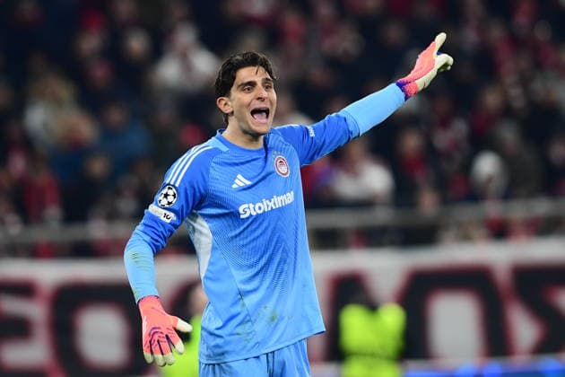 UEFA Champions League, Olympiacos FC vs Bayer 04 Leverkusen - Kostas Tzolakis goalkeepr of Olympiacos in action during the UEFA Champions League league phase matchday 7 soccer match betweenOlympiacos and Leverkusen held at Georgios Karaiskakis Stadium in Piraeus, Greece, 20 January 2025. IMAGO ONE INCH PRODUCTIONS PIRAEUS Greece Copyright: xOnexInchxProductionsx 6819438