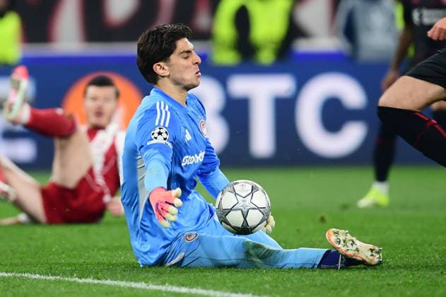 UEFA Champions League, Olympiacos FC vs Bayer 04 Leverkusen - Kostas Tzolakis goalkeepr of Olympiacos in action during the UEFA Champions League league phase matchday 7 soccer match betweenOlympiacos and Leverkusen held at Georgios Karaiskakis Stadium in Piraeus, Greece, 20 January 2025. IMAGO ONE INCH PRODUCTIONS PIRAEUS Greece Copyright: xOnexInchxProductionsx 6819458