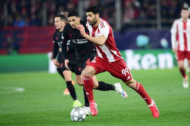 UEFA Champions League, Olympiacos FC vs Bayer 04 Leverkusen - Mehdi Taremi of Olympiacos in action during the UEFA Champions League league phase matchday 7 soccer match betweenOlympiacos and Leverkusen held at Georgios Karaiskakis Stadium in Piraeus, Greece, 20 January 2025. IMAGO ONE INCH PRODUCTIONS PIRAEUS Greece Copyright: xOnexInchxProductionsx 6819255