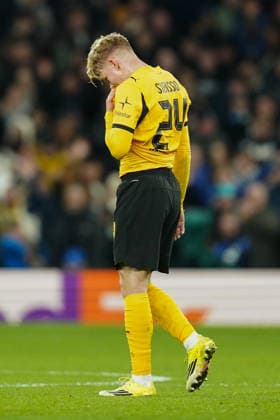 Tottenham Hotspur v Borussia Dortmund, UEFA Champions League Daniel Svensson of Borussia Dortmund looks dejected after being sent off during the Tottenham Hotspur v Borussia Dortmund UEFA Champions League match at the Tottenham Hotspur Stadium, London, England on 20 January 2026 Credit: Dylan Hepworth Every Second Media Editorial use only. All images are copyright Every Second Media Limited. No images may be reproduced without prior permission. Copyright: xIMAGO EveryxSecondxMediax ESM-1767-0090 DylanxHepworthx xEveryxSecondxMediax