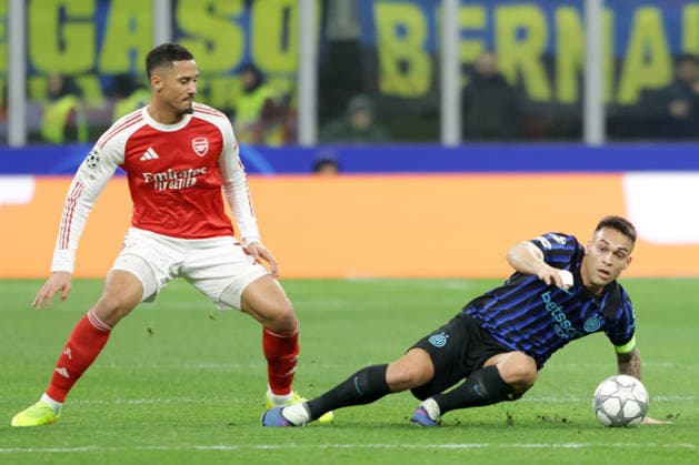 LAUTARO MARTINEZ, Inter, WILLIAM SALIBA, Arsenal, Champions League, 2025-26, Inter vs Arsenal 1-2, 20-01-2026, Contrasto, Action CHAMPIONS LEAGUE 2025-26 INTER-ARSENAL 1-2