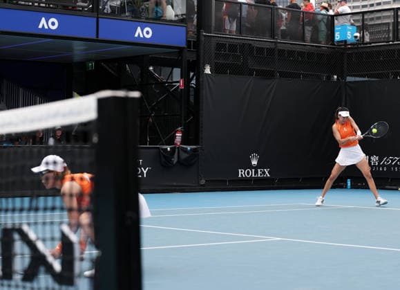 (260121) -- MELBOURNE, Jan. 21, 2026 -- Wang Xinyu(R) Zheng Saisai of China compete during the women s doubles 1st round match against Taylah Preston Lizette Cabrera of Australia at the Australian Open tennis tournament in Melbourne, Australia, Jan. 21, 2026. ) (SP)AUSTRALIA-MELBOURNE-TENNIS-AUSTRALIAN OPEN-WOMEN S DOUBLES-DAY 4 MaxPing 