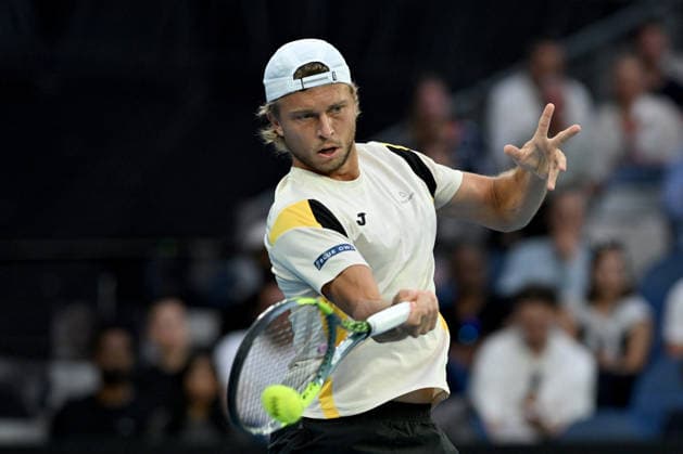 TENNIS AUSTRALIAN OPEN, Alexandre Muller of France in action during the Men™s 2nd round match against Alexander Zverev of Germany on day 4 of the 2026 Australian Open tennis tournament at Melbourne Park in Melbourne, Wednesday, January 21, 2026. ( NO ARCHIVING MELBOURNE VICTORIA AUSTRALIA  Copyright: xJAMESxROSSx 20260121145221540300