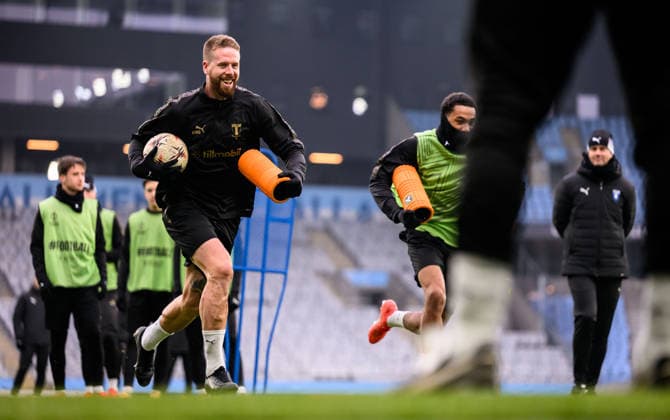 260121 Pontus Jansson and Theodor Lundbergh during a UEFA Europa League training session with Malmö FF on January 21, 2026 in Malmö Photo Petter Arvidson BILDBYRAN kod PA PA1127 fotboll football soccer fotball uefa europa league europa league träning practice training malmö ff bbeng  Copyright: PETTERxARVIDSON BB260121PA004