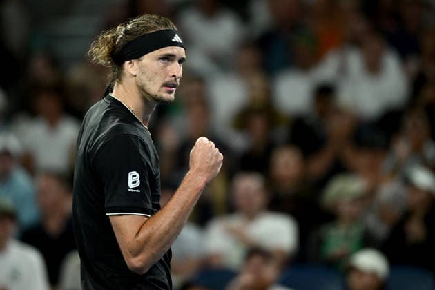 TENNIS AUSTRALIAN OPEN, Alexander Zverev of Germany reacts during the Men™s 2nd round match against Alexandre Muller of France on day 4 of the 2026 Australian Open tennis tournament at Melbourne Park in Melbourne, Wednesday, January 21, 2026. ( NO ARCHIVING MELBOURNE VICTORIA AUSTRALIA  Copyright: xJOELxCARRETTx 20260121183527286926