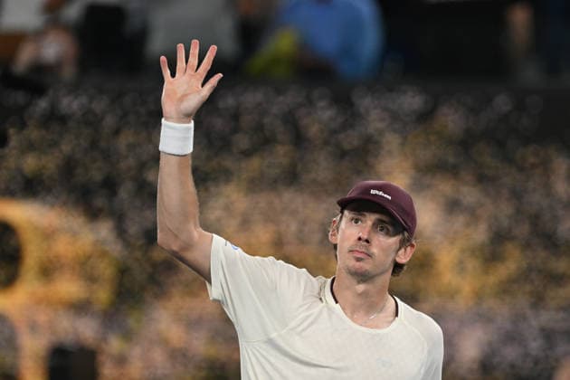 TENNIS AUSTRALIAN OPEN, Alex de Minaur of Australia celebrates match point during the Men™s 2nd round match against Hamad Medjedovic of Serbia on day 4 of the 2026 Australian Open tennis tournament at Melbourne Park in Melbourne, Wednesday, January 21, 2026. ( NO ARCHIVING MELBOURNE VICTORIA AUSTRALIA  Copyright: xLUKASxCOCHx 20260121122558571882