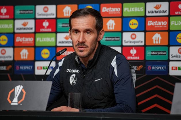 Soccer, Bundesliga, Men, Freiburg Europa Park Stadion, Sport, Europa Park Stadion, Press Conference, Europa League match, Maccabi Tel aviv, Julian Schuster SC Freiburg, Coach Freiburg Europa Park Stadion Baden Württemberg Germany Copyright: xFINLEYxMÖRCHx