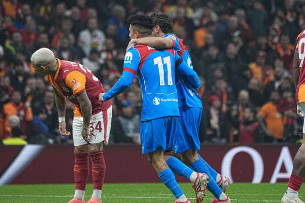 ISTANBUL, TURKEY - JANUARY 21: Thiago Almada (11) and Koke (6) of Atletico de Madrid during the UEFA Champions League 2025 26 League Phase MD7 match between Galatasaray A.S. and Atletico de Madrid at Ali Sami Yen Spor Kompleksi Rams Park Stadium on January 21, 2026 in Istanbul, Turkey. Istanbul Turkey Copyright: xSeskimphotox GSaray-AMadrid-210126 (2)