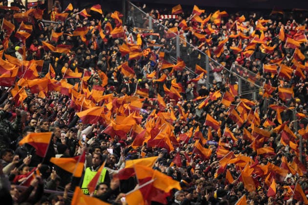 2026-01-21 Galatasaray SK v Atletico de Madrid - UEFA Champions League 2025 26 League Phase MD7 ISTANBUL, TURKEY - JANUARY 21: Fans of Galatasaray during the UEFA Champions League 2025 26 League Phase MD7 match between Galatasaray SK and Atletico de Madrid at Rams Park Stadium on January 21, 2026 in Istanbul, Turkey. (Photo by BSR Agency) Istanbul Turkey Content not available for redistribution in The Netherlands directly or indirectly through any third parties. Copyright: xBSRxAgencyx