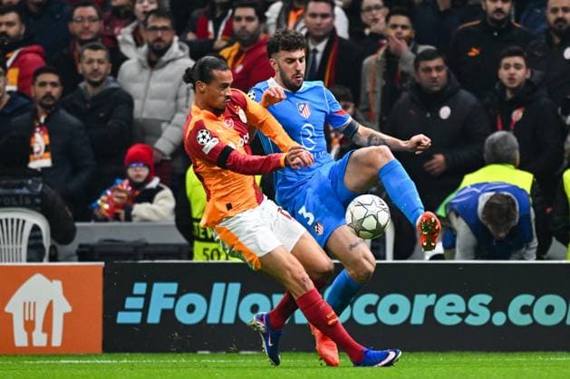 Galatasaray v Atletico Madrid - UEFA Champions League ISTANBUL, TURKIYE - JANUARY 21: Galatasaray s Leroy Sane (L) in action against Atletico Madrid s Matteo Ruggeri (R) during the UEFA Champions League match between Galatasaray and Atletico Madrid at RAMS Park in Istanbul, Turkiye, on January 21, 2026. Cem Tekkesinoglu Anadolu Istanbul Turkey. Editorial use only. Please get in touch for any other usage.  Copyright: x2026xAnadoluxCemxTekkesinoglux