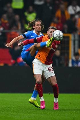 Galatasaray v Atletico Madrid - UEFA Champions League ISTANBUL, TURKIYE - JANUARY 21: Galatasaray s Baris Alper Yilmaz (R) in action against Atletico Madrid s Marcos Llorente (L) during the UEFA Champions League match between Galatasaray and Atletico Madrid at RAMS Park in Istanbul, Turkiye, on January 21, 2026. Cem Tekkesinoglu Anadolu Istanbul Turkey. Editorial use only. Please get in touch for any other usage.  Copyright: x2026xAnadoluxCemxTekkesinoglux