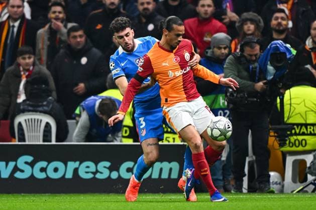 Galatasaray v Atletico Madrid - UEFA Champions League ISTANBUL, TURKIYE - JANUARY 21: Galatasaray s Leroy Sane (R) in action against Atletico Madrid s Matteo Ruggeri (L) during the UEFA Champions League match between Galatasaray and Atletico Madrid at RAMS Park in Istanbul, Turkiye, on January 21, 2026. Cem Tekkesinoglu Anadolu Istanbul Turkey. Editorial use only. Please get in touch for any other usage.  Copyright: x2026xAnadoluxCemxTekkesinoglux