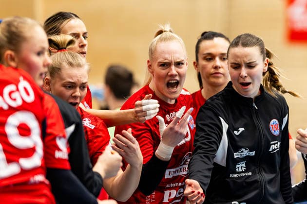 21 01 2026, GER, Handball, Women, Season 2025 2026, Alsco 1 Bl, Matchday 14, Thueringer HC HSG Blomberg Lippe Johanna Reichert Thueringer HC,29 , Anna Szabo Thueringer HC,26 99947 Bad Langensalza Salza Halle Sporthalle Mehrz Thüringen Germany