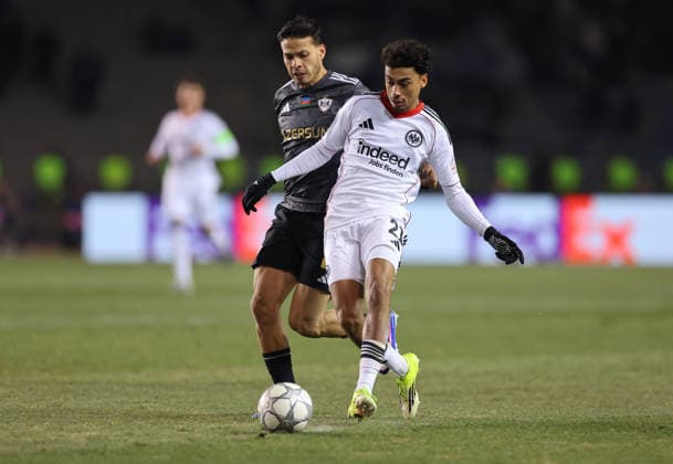 21 01 2026, Football UEFA Champions League, Qarabag Agdam FK Eintracht Frankfurt, v l , Matheus Silva Qarabag Agdam FK , Nathaniel Brown Eintracht Frankfurt DFL DFB REGULATIONS PROHIBIT ANY USE OF PHOTOGRAPHS AS IMAGE SEQUENCES AND OR QUASI VIDEO xdcx Copyright: HMBxMedia Claus