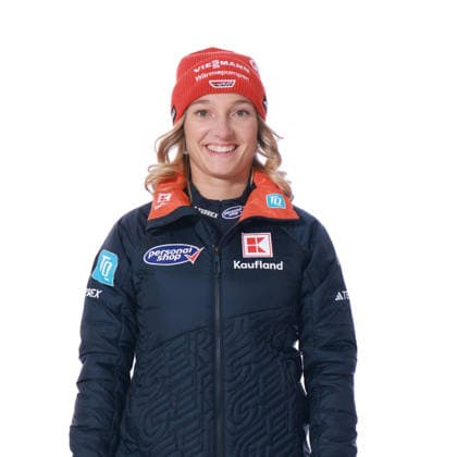 Katharina Schmid, DSV (Deutscher Skiverband) Porträttermin 2025 2026, Skispringen, Headshot, Headshots, Porträt, Shooting, Studio, Studioshooting, Vorstellung, Präsentation, Pressetermin, GER !ACHTUNG: Honorarfreie Nutzung bei Urhebernennung - This media material may be used freely for editorial purposes in broadcast, print, online, and radio. Use for other purposes is prohibited! !ACHTUNG: Honorarfreie Nutzung bei Urhebernennung - This media asset is free for editorial broadcast, print, online and radio use. It is restricted for use for other purposes! *** Katharina Schmid, DSV Deutscher Skiverband Porträttermin 2025 2026, Skispringen, Headshot, Headshots, Porträt, Shooting, Studio, Studioshooting, Vorstellung, Präsentation, Pressetermin, GER ATTENTION Royalty-free use with attribution This media material may be used freely for editorial purposes in broadcast, print, online, and radio Use for other purposes is prohibited ATTENTION Royalty-free use with attribution This media asset is free for editorial broadcast, print, online and radio use It is restricted for use for other purposes Copyright: xDSVxSkiDeutschlandx