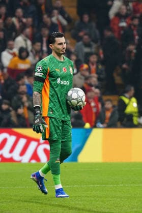 ISTANBUL, TURKEY - JANUARY 21: Goalkeeper Ugurcan Cakir of Galatasaray SK reacts during the UEFA Champions League 2025 26 League Phase MD7 match between Galatasaray A.S. and Atletico de Madrid at Ali Sami Yen Spor Kompleksi Rams Park Stadium on January 21, 2026 in Istanbul, Turkey. Istanbul Turkey Copyright: xSeskimphotox GSaray-AMadrid-210126 (61)