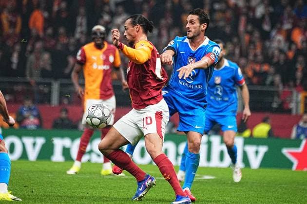 Leroy Sane of Galatasaray and Koke of Atletico Madird during the UEFA Champions League match between Galatasaray SK and Atletico Madrid, in Istanbul, Turkey, 21 January 2026. ( Copyright: FatihxErdogdux-xDepoxPhotos 18969986