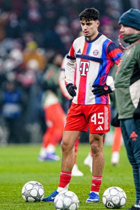 2026-01-21 FC Bayern München v R. Union Saint-Gilloise - UEFA Champions League 2025 26 League Phase MD7 MUNICH, GERMANY - JANUARY 21: Aleksandar Pavlovi-? of FC Bayern M++nchen looks on during the UEFA Champions League 2025 26 League Phase MD7 match between FC Bayern M++nchen and R. Union Saint-Gilloise at Football Arena Munich on January 21, 2026 in Munich, Germany. Munich Football Arena Munich Germany Content not available for redistribution in The Netherlands directly or indirectly through any third parties. Copyright: xAndrexWeeningx