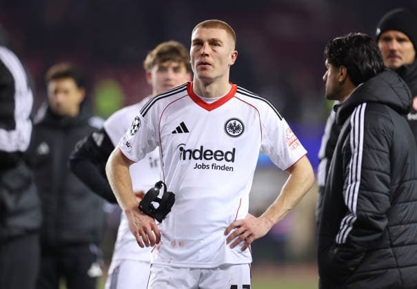 21 01 2026, Football UEFA Champions League, Qarabag Agdam FK Eintracht Frankfurt, v l , Rasmus Kristensen Eintracht Frankfurt enttaeuscht, enttaeuscht schauend, dissapointed, traurig, frustiert, frust, gefrustet, frustrated DFL DFB REGULATIONS PROHIBIT ANY USE OF PHOTOGRAPHS AS IMAGE SEQUENCES AND OR QUASI VIDEO xdcx Copyright: HMBxMedia Claus