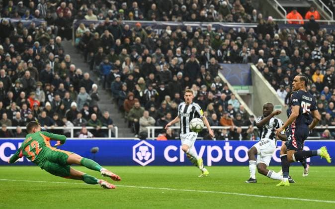 Football, CL, Newcastle United FC - PSV Eindhoven