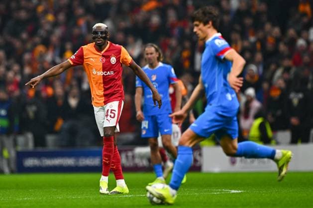 Galatasaray v Atletico Madrid - UEFA Champions League ISTANBUL, TURKIYE - JANUARY 21: Galatasaray s Victor Osimhen (45) in action against Atletico Madrid s Robin Le Normand during the UEFA Champions League match between Galatasaray and Atletico Madrid at RAMS Park in Istanbul, Turkiye, on January 21, 2026. Cem Tekkesinoglu Anadolu Istanbul Turkey. Editorial use only. Please get in touch for any other usage.  Copyright: x2026xAnadoluxCemxTekkesinoglux