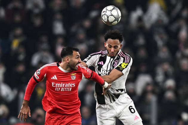 Db Torino 21 01 2026 - Champions League Juventus-Benfica foto Daniele Buffa Image nella foto: Vangelis Pavlidis-Lloyd Kelly 