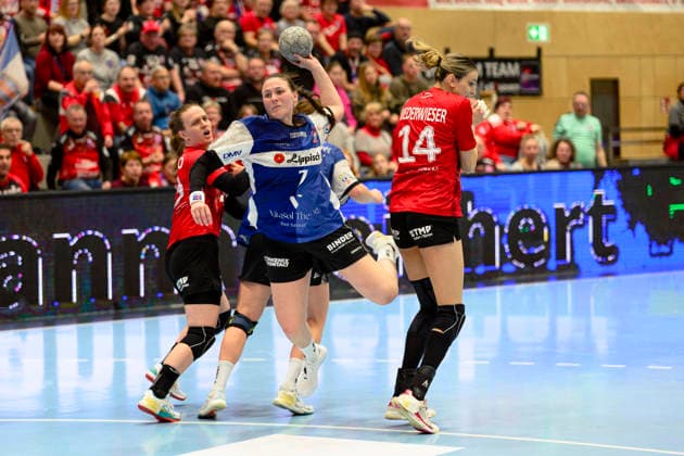 Luca, Farago Kreislaeufer, Thueringer HC, 19 , Anika, Niederwieser Rueckraum, Thueringer HC, 14 , Diana Doegg, Magnusdottir Rueckraum Rechts, HSG Blomberg Lippe, 7 GER, Thuringia, Thueringer HC vs HSG Blomberg Lippe, Alsco Handball Bundesliga Frauen, 1 Handball Bundesliga Women, Handball, Matchday 14, Season 2025 2026, 21 01 2026 GER, Thuringia, Thueringer HC vs HSG Blomberg Lippe, Alsco Handball Bundesliga Women, 1 Handball Bundesliga Women, Handball, Matchday 14, Season 2025 2026, 21 01 2026 Bad Langensalza Copyright: xEibner-Pressefoto MartinxHerbstx EP_MHT
