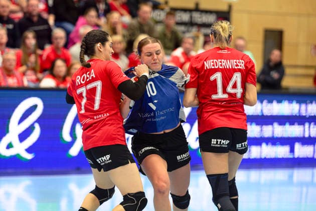 Kelly Rosa Thueringer HC, 77 , Anika, Niederwieser Rueckraum, Thueringer HC, 14 , Maxi, Muehlner Kreislaeufer, HSG Blomberg Lippe, 10 GER, Thuringia, Thueringer HC vs HSG Blomberg Lippe, Alsco Handball Bundesliga Frauen, 1 Handballbundesliga Frauen, Handball, Matchday 14, Season 2025 2026, 21 01 2026 GER, Thuringia, Thueringer HC vs HSG Blomberg Lippe, Alsco Handball Bundesliga Frauen, 1 Handballbundesliga Frauen, Handball, Matchday 14, Season 2025 2026, 21 01 2026 Bad Langensalza Copyright: xEibner-Pressefoto MartinxHerbstx EP_MHT
