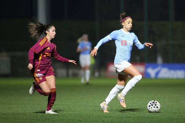 CALCIO - Coppa Italia Femminile - SS Lazio Women vs AS Roma Eleonora Goldoni of S.S. Lazio Alice Corelli of A.S. Roma Femminile are in action during the Coppa Italia Women, first leg, quarter-finals between Lazio vs Roma , 21 Jenuary 2026 at the Lazio Training Center, Roma Italy. Formello (RM) Italy  Copyright: xIPAxSport ABACAx