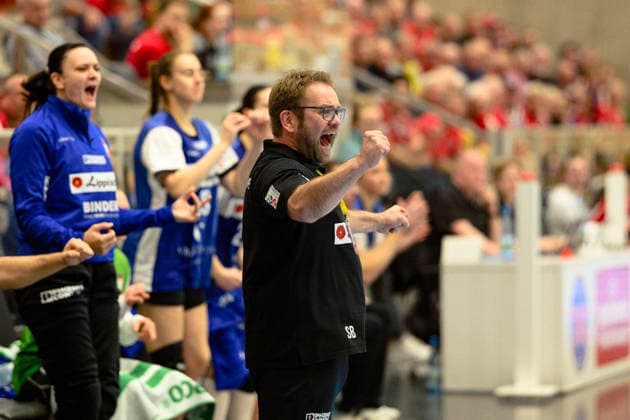 Steffen, Birkner coach, HSG Blomberg Lippe cheers to extend lead against THC GER, Thuringia, Thueringer HC vs HSG Blomberg Lippe, Alsco Handball Bundesliga Frauen, 1 Handballbundesliga Frauen, Handball, Matchday 14, Season 2025 2026, 21 01 2026 GER, Thuringia, Thueringer HC vs HSG Blomberg Lippe, Alsco Handball Bundesliga Frauen, 1 Handballbundesliga Frauen, Handball, 14 Matchday, Season 2025 2026, 21 01 2026 Bad Langensalza Copyright: xEibner-Pressefoto MartinxHerbstx EP_MHT