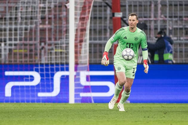 MUNICH, GERMANY - JANUARY 21: Manuel Neuer (FC Bayern Muenchen, 1) controls the ball during the UEFA Champions League match between FC Bayern Munich vs. Royale Union Saint-Gilloise at Allianz Arena on matchday 7 of the UEFA Champions League Season 2025 26 on January 21, 2025 in Munich, Germany. Bavaria Germany Copyright: xSteffiexWunderlx