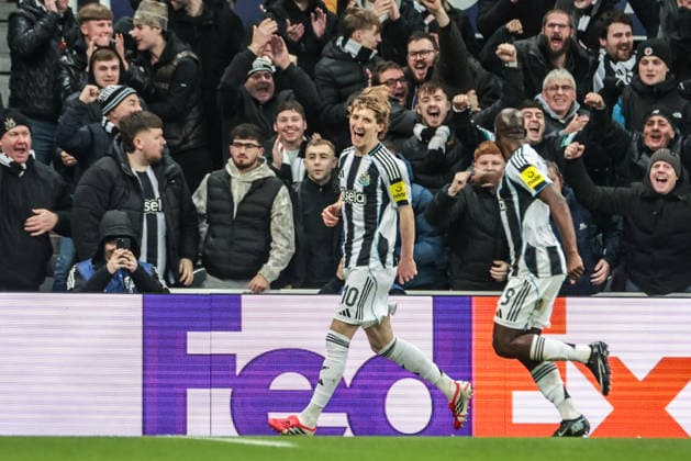 UEFA Champions League Matchday 7 of 8 Newcastle United v PSV Eindhoven Anthony Gordon of Newcastle Untied celebrates his goal to make it 2-0 during the UEFA Champions League Matchday 7 of 8 Newcastle United v PSV Eindhovenn at St. James s Park, Newcastle, United Kingdom, 21st January 2026 (Photo by Mark Cosgrove News Images) Newcastle St. James s Park Tyne and Wear United Kingdom Copyright: xMarkxCosgrove NewsxImagesx