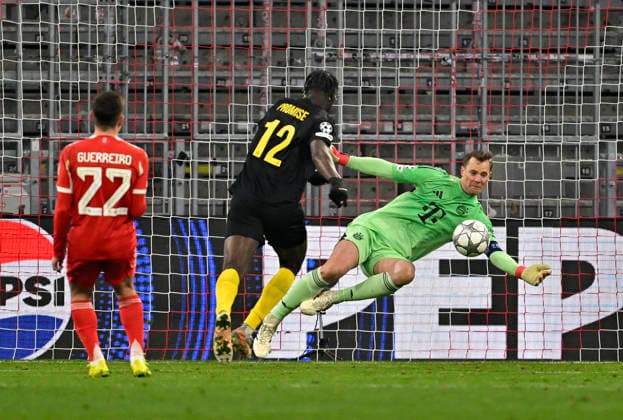 21 01 2026, Football UEFA Championsleague 2025 2026 Preliminary Round 7 Matchday, FC Bayern Munich Union Saint Gilloise, in the Allianz Arena Munich f l Raphael Guerreiro FC Bayern Munich , Promise David Union Saint Gilloise and goalkeeper Manuel Neuer FC Bayern Munich DFL and DFB regulations prohibit any use of photographs as image sequences and or quasi video