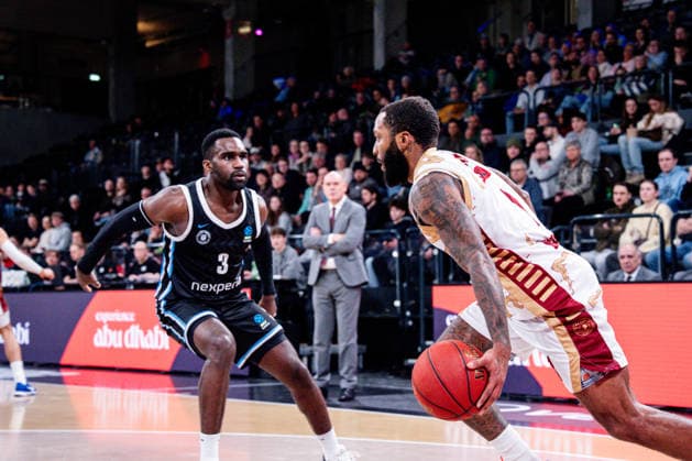 Germany Basketball EuroCup season 2025 26 15 Matchday Veolia Towers Hamburg vs Umana Reyer Venice Inselpark Arena Hamburg , Germany Basketball 2025 26 EuroCup season Round 15 Veolia Towers Hamburg vs Umana Reyer Venice Inselpark Arena Hamburg RJ Cole Umana Reyer Venezia, 1 , Osaro Jürgen Rich Veolia Towers Hamburg, 3 Copyright: xStefanxTrochax