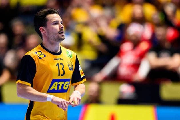 260121 Sebastian Karlsson of Sweden celebrates during the EHF European Handball Championship preliminary round match between Sweden and Croatia on January 21, 2026 in Malmö Photo Petter Arvidson BILDBYRAN kod PA PA1130 handball handball handballs em 2026 sverige sweden croatia kroatien ehf european handball championship sverige bbeng grappa33 jubel sverige sweden celebrates  Copyright: PETTERxARVIDSON BB260121PA214