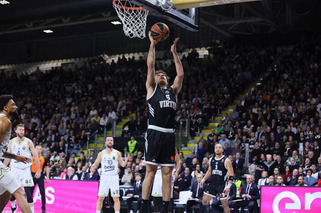 06 Alessandro PAJOLA Virtus Bologna BASKETBALL - ITALIAN SERIE A Virtus Bologna vs Fenerbahce Beko Istanbul 21-01-2026 during Virtus Bologna vs Fenerbahce Beko Istanbul, Basketball Euroleague match in Bologna, Italy, January 21 2026  Copyright: xValentinoxOrsini IPAxSportx xipa-agency.netx xx IPA_70387908 IPA_Agency_IPA70387908