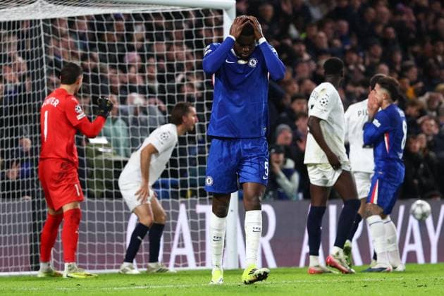 Benoit Badiashile of Chelsea reacts after a missed chance Chelsea v Pafos, UEFA Champions League, Group Stage, Football, Stamford Bridge, London, UK - 21 Jan 2026London Stamford Bridge United Kingdom EDITORIAL USE ONLY No use with unauthorised audio, video, data, fixture lists, club league logos or live services. Online in-match use limited to 120 images, no video emulation. No use in betting, games or single club league player publications. Copyright: xSimonxDael Shutterstockx 16348356z