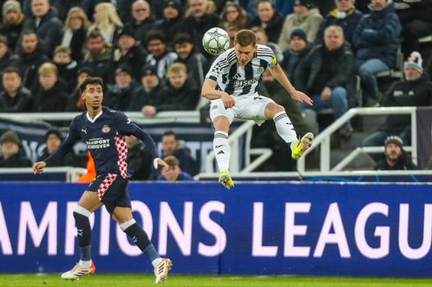 Newcastle United v PSV, UEFA Champions League Harvey Barnes Of Newcastle United heads the ball during the Newcastle United v PSV Eindhoven UEFA Champions League Round 1 League stage match at St. James Park, Newcastle Upon Tyne, England on 21 January 2026 Credit: Lee Keuneke Every Second Media Editorial use only. All images are copyright Every Second Media Limited. No images may be reproduced without prior permission. Copyright: xIMAGO EveryxSecondxMediax ESM-1768-0046 LeexKeunekex xEveryxSecondxMediax
