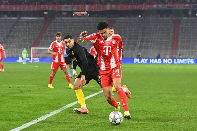Luis DIAZ Bayern Muenchen , action,duel against Anan KHALAILI Saint Gilloise , football Champions League,season 2025 26, league phase FC Bayern Muenchen Royale Union Saint Gilloise on 21 01 2026