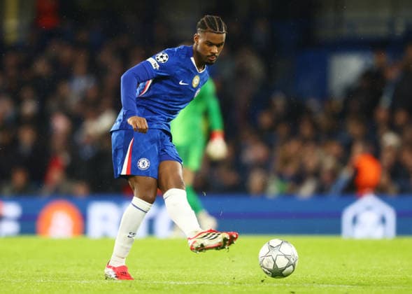 Chelsea v Pafos, UEFA Champions League, Stamford Bridge, London, UK - 21 01 2026 Jorrel Hato of Chelsea in action during the UEFA Champions League home game against Pafos at Stamford Bridge London Stamford Bridge London GBR, UK NEWSPAPERS OUT Copyright: xMarkxGreenwoodx
