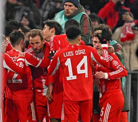 21 01 2026, Football UEFA Championsleague 2025 2026 Preliminary Round 7 Matchday, FC Bayern Munich Union Saint Gilloise, in the Allianz Arena Munich Goal celebration of Bayern DFL and DFB regulations prohibit any use of photographs as image sequences and or quasi video